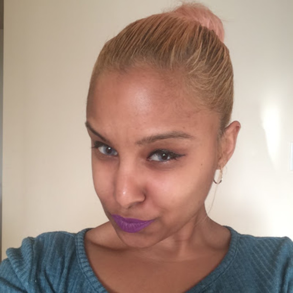 Meet your Posher, Kita - Picture 1 of 1